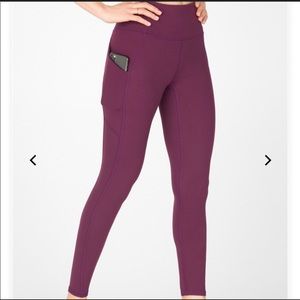 Fabletics oasis highwaisted leggings